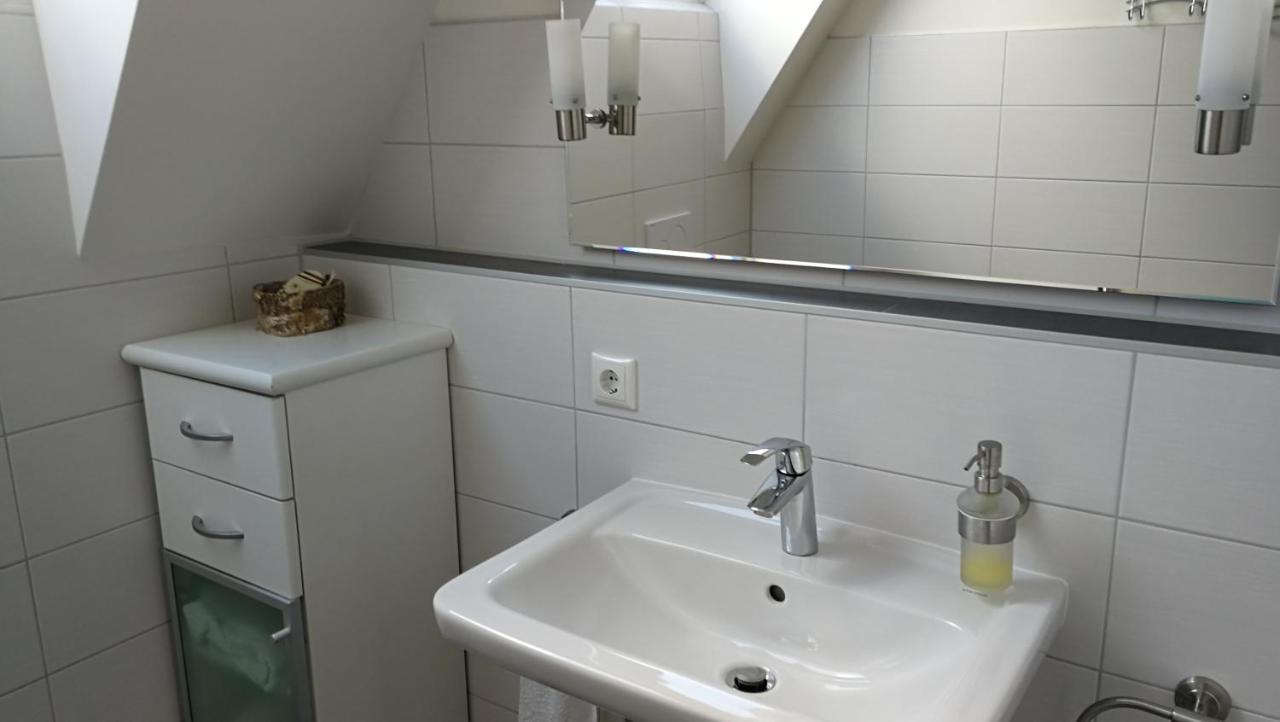 Muenchen Waldperlach Ruhig Und Sehr Schoene Wohnung Exterior photo