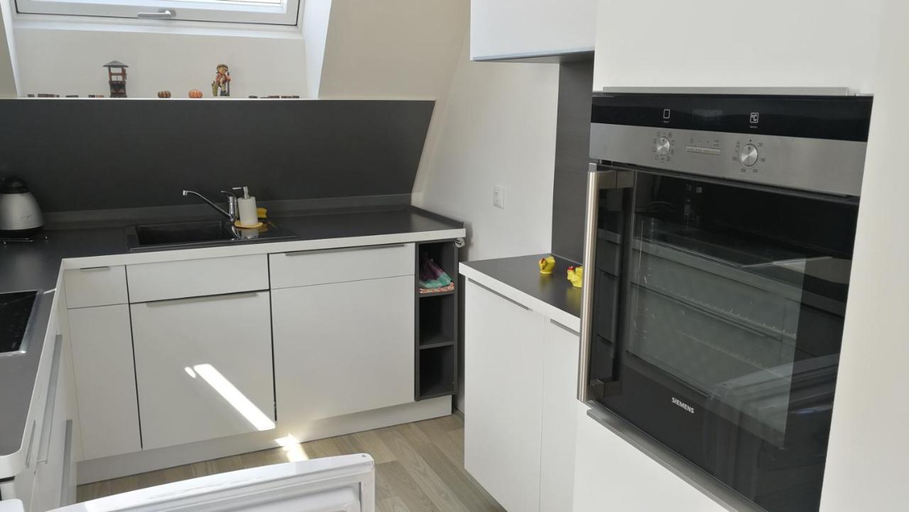 Muenchen Waldperlach Ruhig Und Sehr Schoene Wohnung Exterior photo